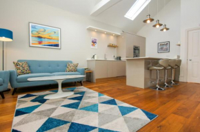 Sillwood Apartment - Central- by Brighton Holiday Lets